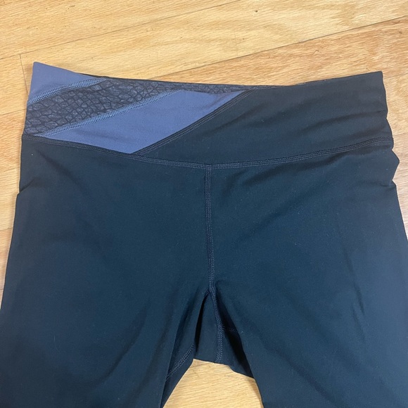 Under Armour cropped leggings - Picture 2 of 4